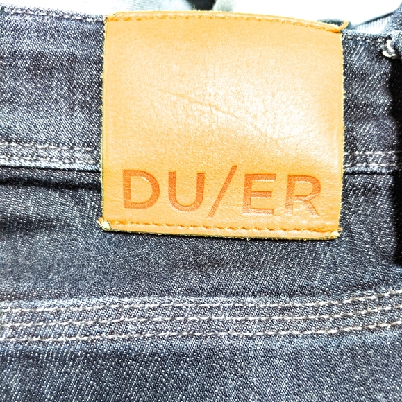 DU/ER DUER Performance Denim Jeans Relaxed Taper L2X Sz 32 x 32 - Picture 4 of 7